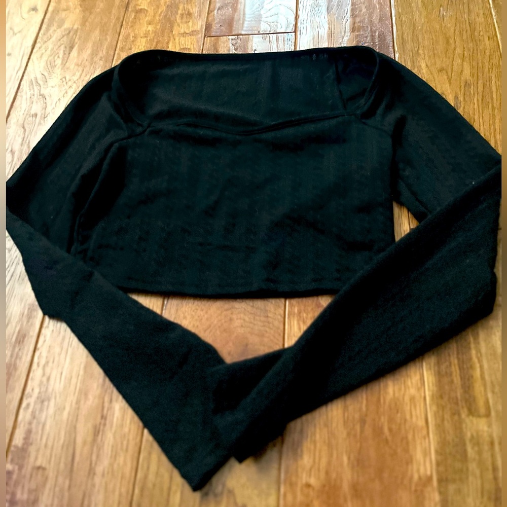 shein low cut long sleeve black top